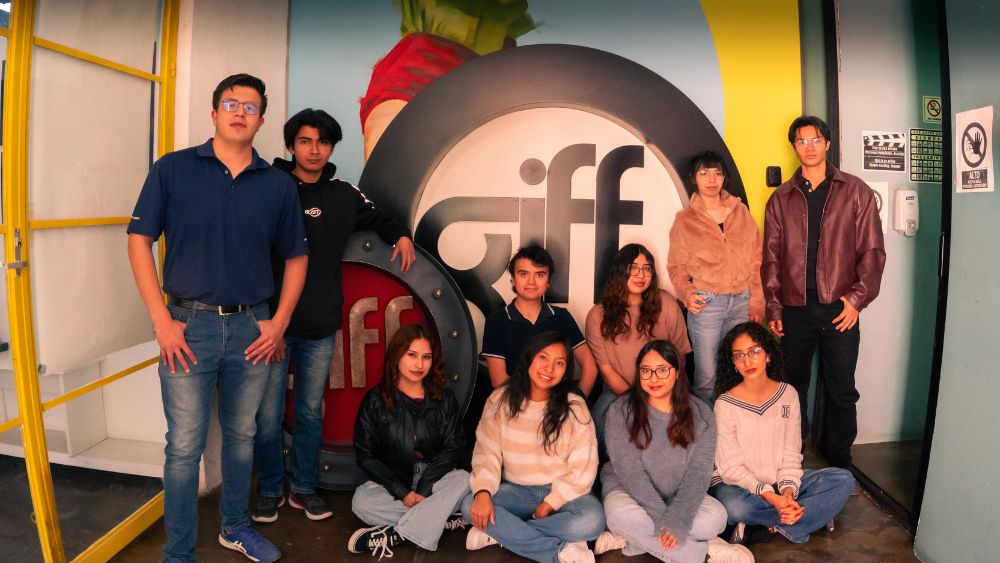 Estudiantes de SMA, finalistas en el GIFF con un documental sobre curanderismo otomí